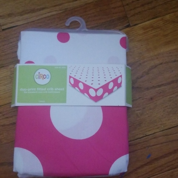 pink polka dot crib sheet